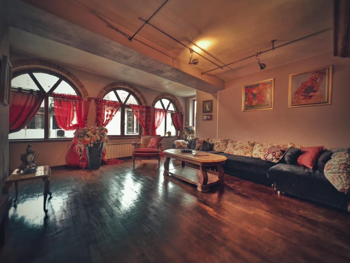 Тhe Bohemian Lodge-Entire House With Sauna Veliko Tŭrnovo Exterior foto